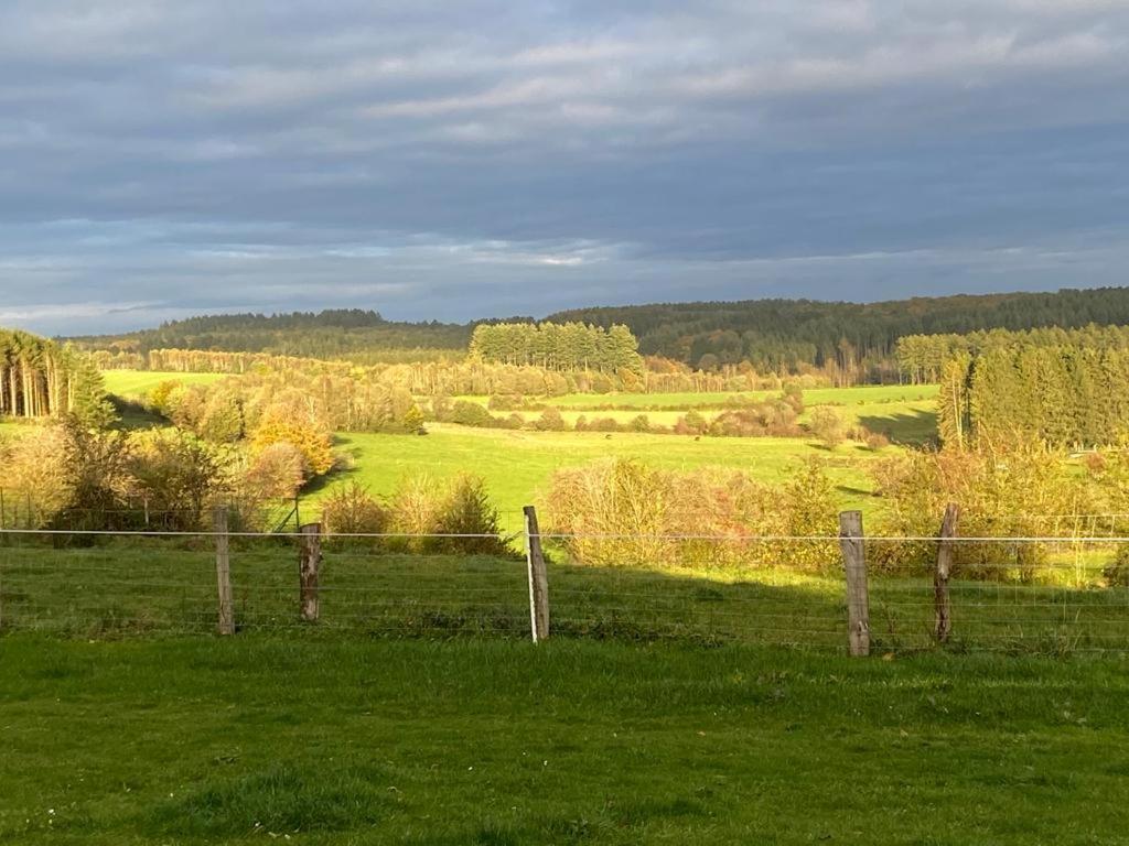 比埃夫勒Pipowagen Monceau-En-Ardenne别墅 外观 照片
